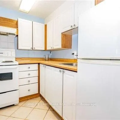10,&nbsp;Marjoy, Little Lake, Barrie