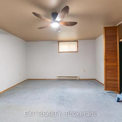 6,&nbsp;Hickling, Grove East, Barrie