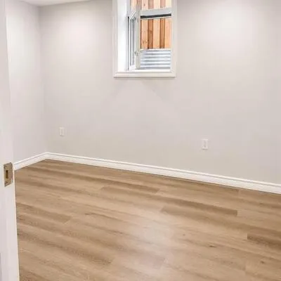 28,&nbsp;Leggott, Painswick North, Barrie