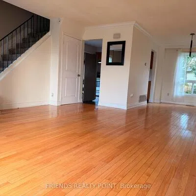 242,&nbsp;Browning, Letitia Heights, Barrie