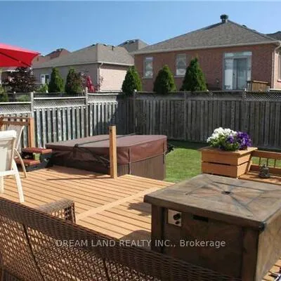 19,&nbsp;Stuart, Innis-Shore, Barrie