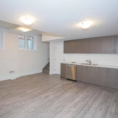 31,&nbsp;Prudhoe, Innis-Shore, Barrie