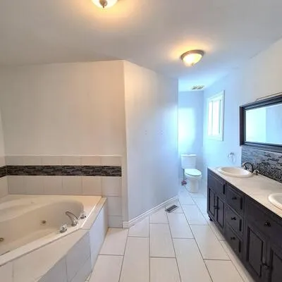 1,&nbsp;Northview, Northwest, Barrie