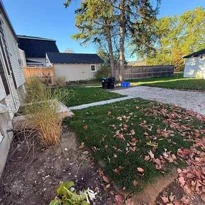 137,&nbsp;Clapperton, Wellington, Barrie