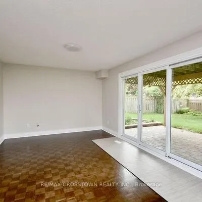 64,&nbsp;MARSHALL, Allandale Heights, Barrie