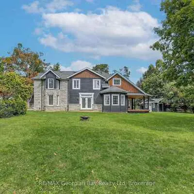 105,&nbsp;Duckworth, Codrington, Barrie