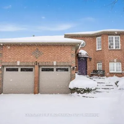 127,&nbsp;Golden Meadow, Bayshore, Barrie