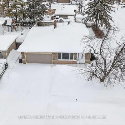 15, Curtiss, Grove East, Barrie