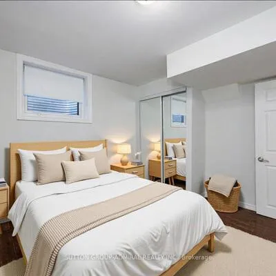 64,&nbsp;Copeman, Painswick North, Barrie