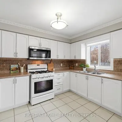 68,&nbsp;Kraus, Edgehill Drive, Barrie