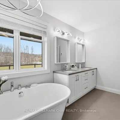 26,&nbsp;Lowry, Edgehill Drive, Barrie