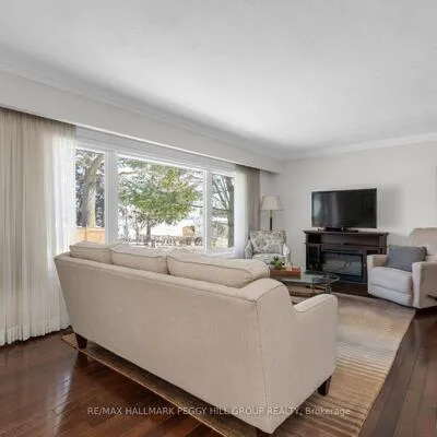 10,&nbsp;Duckworth, North Shore, Barrie
