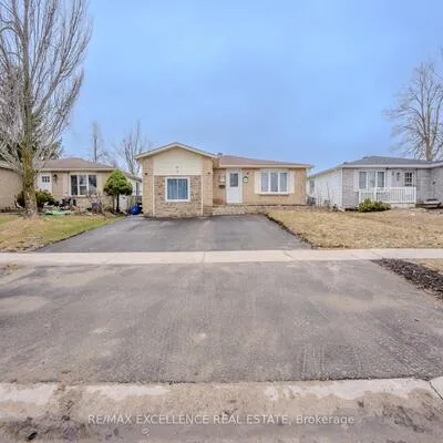 3,&nbsp;Hickling, Grove East, Barrie