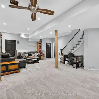 4,&nbsp;Dunnett, Ardagh, Barrie