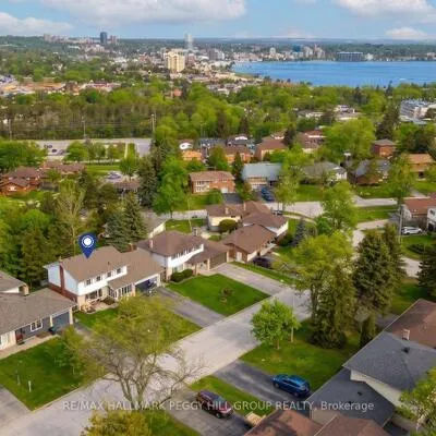 12,&nbsp;Peacock, Allandale Heights, Barrie