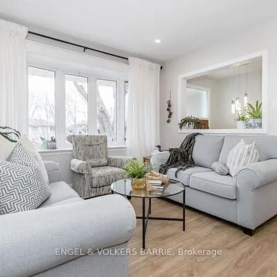 68,&nbsp;Ottaway, Wellington, Barrie