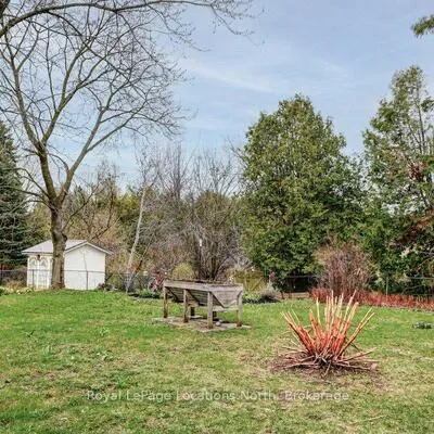 269,&nbsp;Pine, Bayshore, Barrie