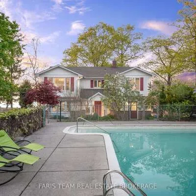10,&nbsp;White Oaks, South Shore, Barrie