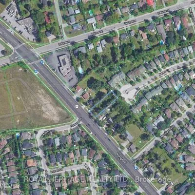 423,&nbsp;Yonge, Painswick North, Barrie
