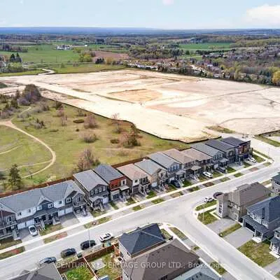 90,&nbsp;Brown Bear, Rural Barrie Southwest, Barrie