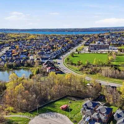 18,&nbsp;Prince Edward, Innis-Shore, Barrie