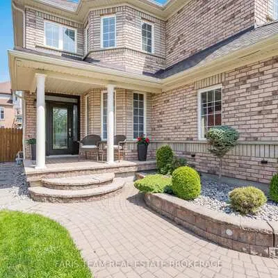 12,&nbsp;Kensington, Innis-Shore, Barrie