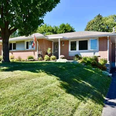 72,&nbsp;ROSE, Wellington, Barrie