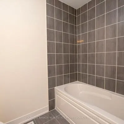 4,&nbsp;Hampton, Ardagh, Barrie
