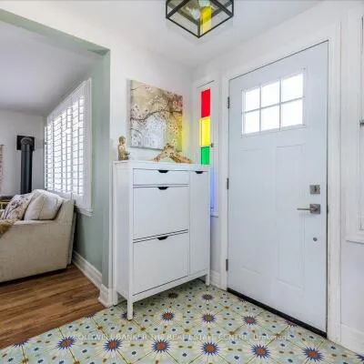 35,&nbsp;Grove, Wellington, Barrie