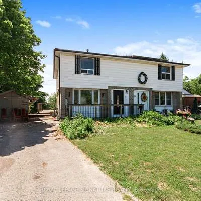 27,&nbsp;DAPHNE, Cundles East, Barrie