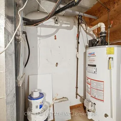 1,&nbsp;Mccuaig, Grove East, Barrie