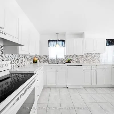 209,&nbsp;Cliff, South Shore, Barrie