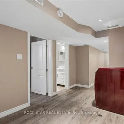 62,&nbsp;Corbett, Grove East, Barrie