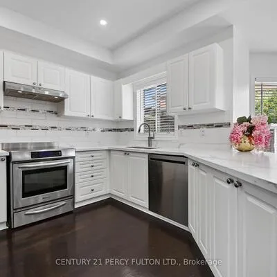 187,&nbsp;Madelaine, Painswick South, Barrie