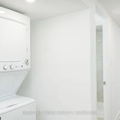 74, Westlake, Bradford, Bradford West Gwillimbury