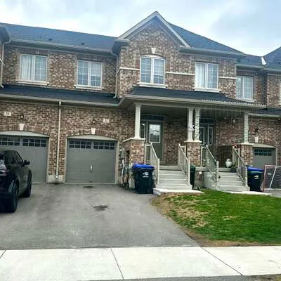 82,&nbsp;Ferragine, Bradford, Bradford West Gwillimbury