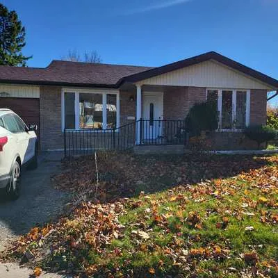 36,&nbsp;Cambridge, Bradford, Bradford West Gwillimbury