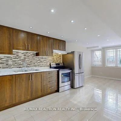 179,&nbsp;Armstrong, Bradford, Bradford West Gwillimbury