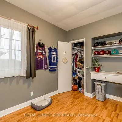 22,&nbsp;Centre, Bradford, Bradford West Gwillimbury