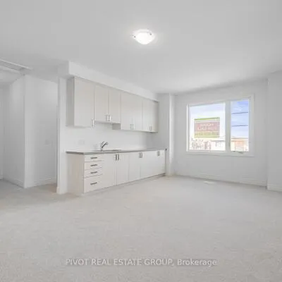 17, Rowe, Bond Head, Bradford West Gwillimbury