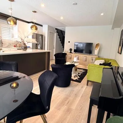 58, Russel, Bradford, Bradford West Gwillimbury