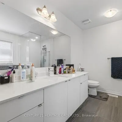 77,&nbsp;Montrose, Bradford, Bradford West Gwillimbury