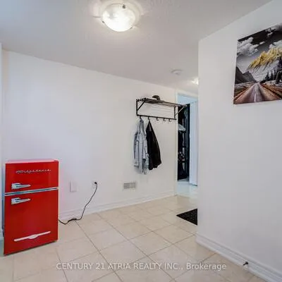 25,&nbsp;Matthewson, Bradford, Bradford West Gwillimbury
