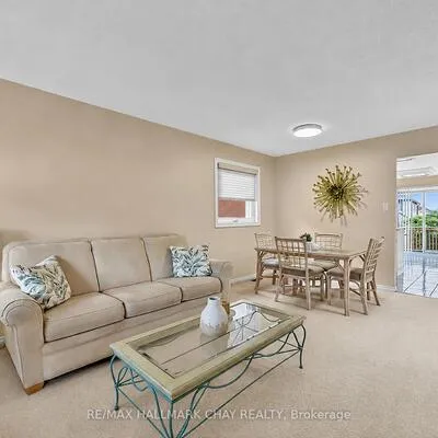 207,&nbsp;Melbourne, Bradford, Bradford West Gwillimbury