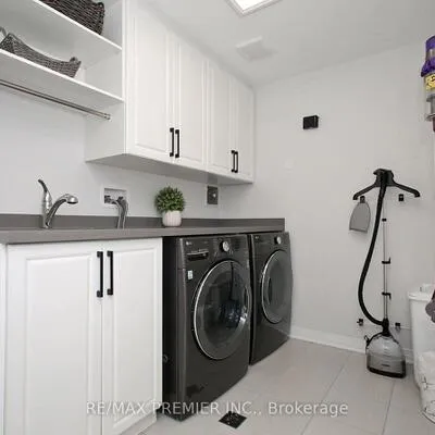 18,&nbsp;Landolfi, Bradford, Bradford West Gwillimbury