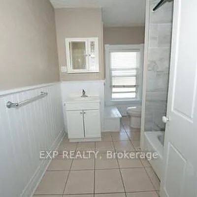 56, John, Downtown Brampton, Brampton