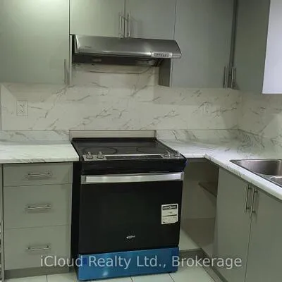 5, Inder Heights, Snelgrove, Brampton