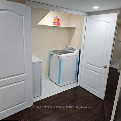 47, Seahorse, Madoc, Brampton