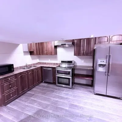 39,&nbsp;Laurentide, Vales of Castlemore North, Brampton