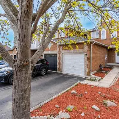 10,&nbsp;Mullis, Fletcher's West, Brampton